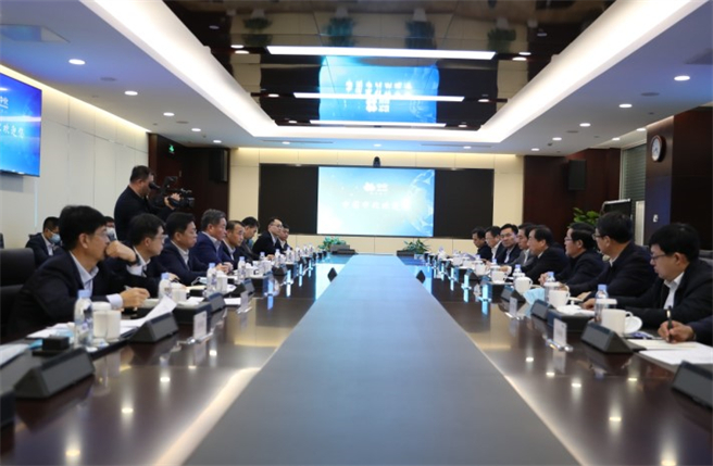 寧高寧董事長(cháng)會(huì )見(jiàn)濟南市委書(shū)記孫立成