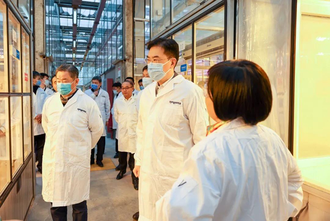科技部黨組成員、副部長(cháng)邵新宇調研國家玉米種業(yè)技術(shù)創(chuàng  )新中心